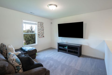 Tiny photo for 927 Clairborne Drive, Fort Wayne, IN 46818 (MLS # 202635183)