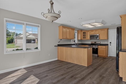 Tiny photo for 1906 Kelleys Landing, Fort Wayne, IN 46825 (MLS # 202643547)