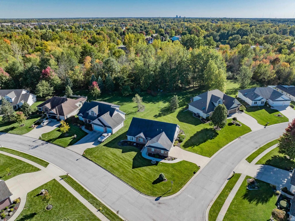 Photo of 1906 Kelleys Landing, Fort Wayne, IN 46825 (MLS # 202643547)