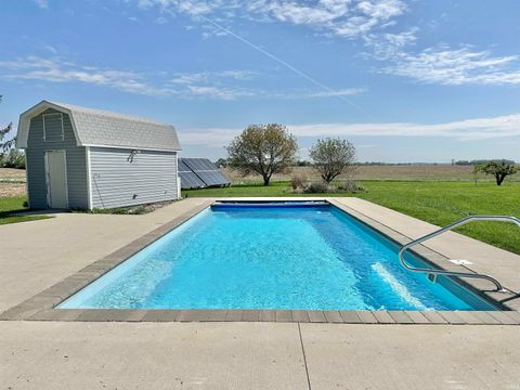 Tiny photo for 2767 N 300 West, Bluffton, IN 46714 (MLS # 202614661)