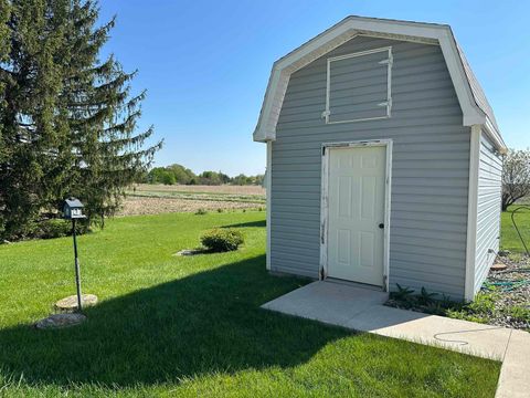Tiny photo for 2767 N 300 West, Bluffton, IN 46714 (MLS # 202614661)