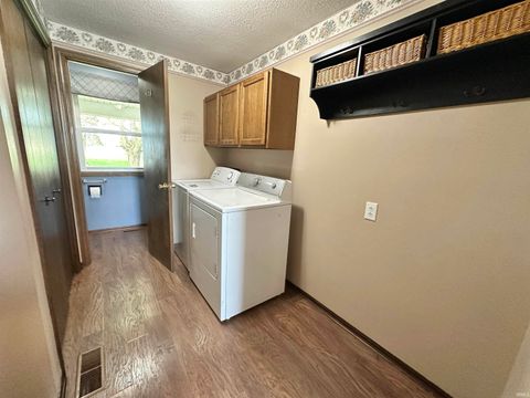 Tiny photo for 2767 N 300 West, Bluffton, IN 46714 (MLS # 202614661)