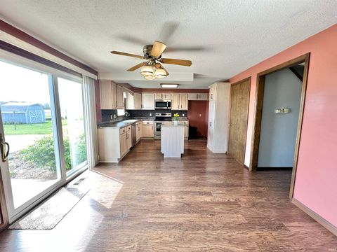 Tiny photo for 2767 N 300 West, Bluffton, IN 46714 (MLS # 202614661)