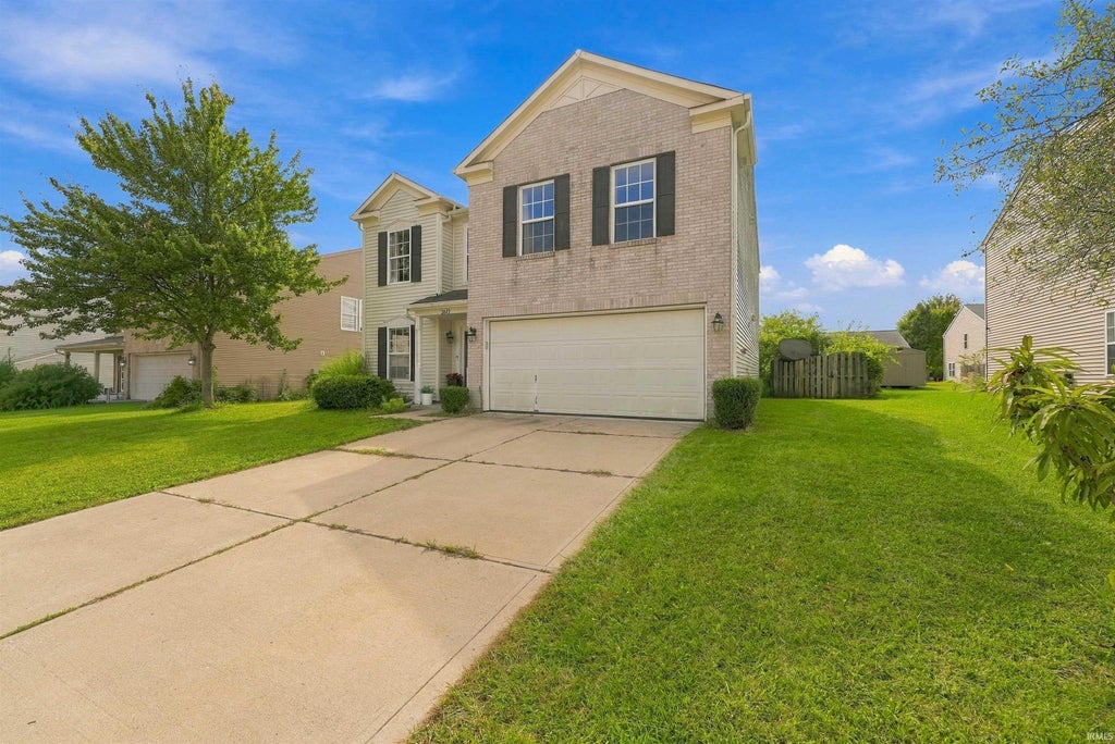 Photo of 2643 Narragansett Way, Lafayette, IN 47909 (MLS # 202639963)