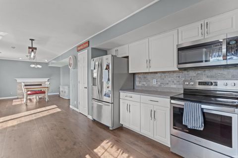 Tiny photo for 943 Gulf Shore Drive, Kokomo, IN 46902 (MLS # 202542290)