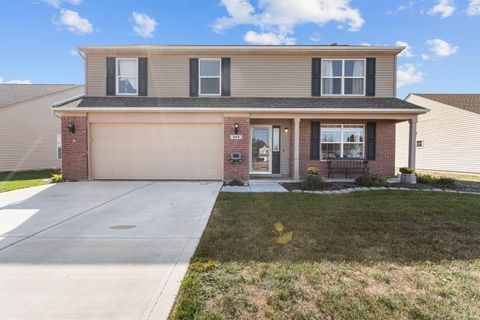 Photo of 943 Gulf Shore Drive, Kokomo, IN 46902 (MLS # 202542290)