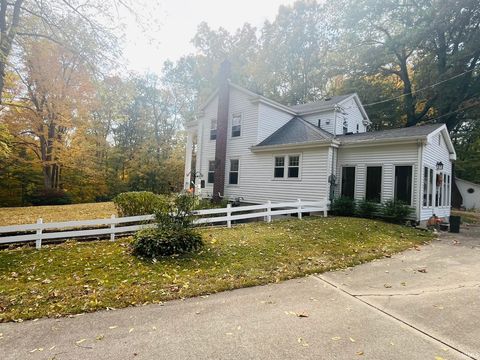 Tiny photo for 2006 N State Road 19 Highway, Peru, IN 46970 (MLS # 202542424)