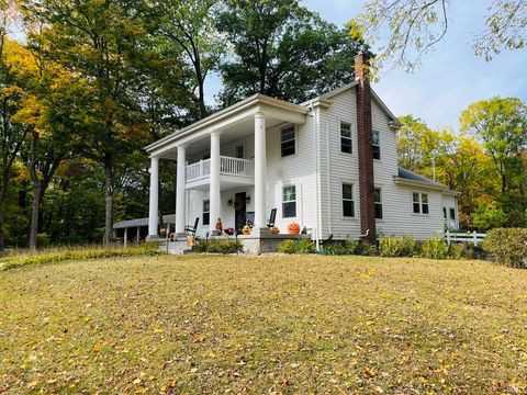 Photo of 2006 N State Road 19 Highway, Peru, IN 46970 (MLS # 202542424)