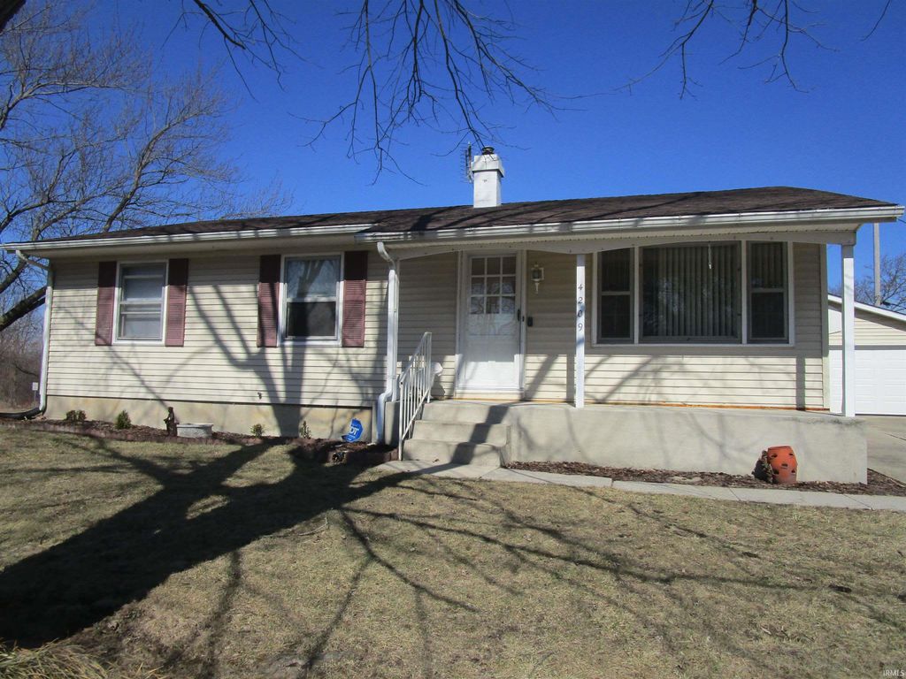 Photo of 4209 Alverado Drive, Fort Wayne, IN 46816 (MLS # 202606378)