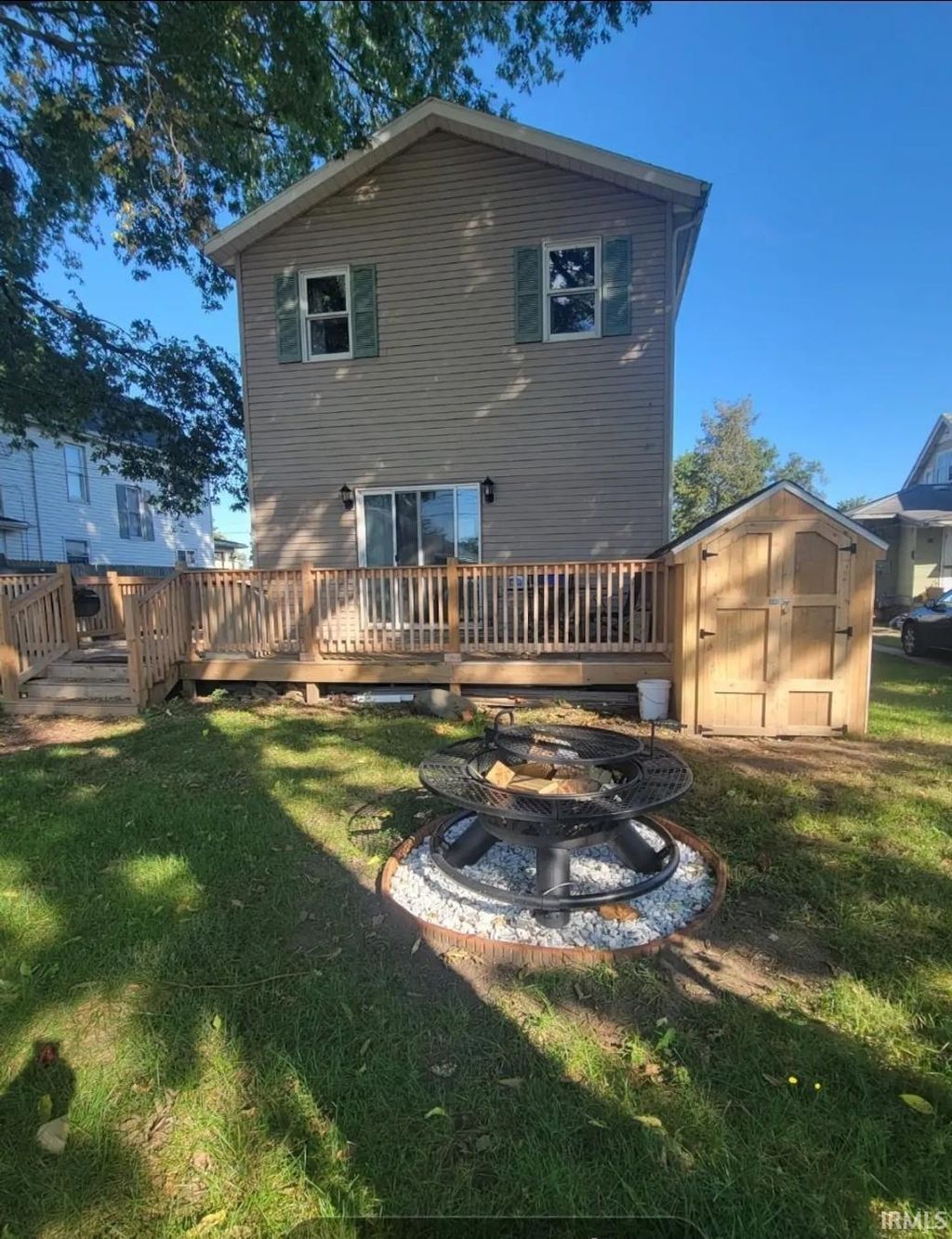 Photo of 1431 Lincolnway Street, Mishawaka, IN 46544 (MLS # 202608279)