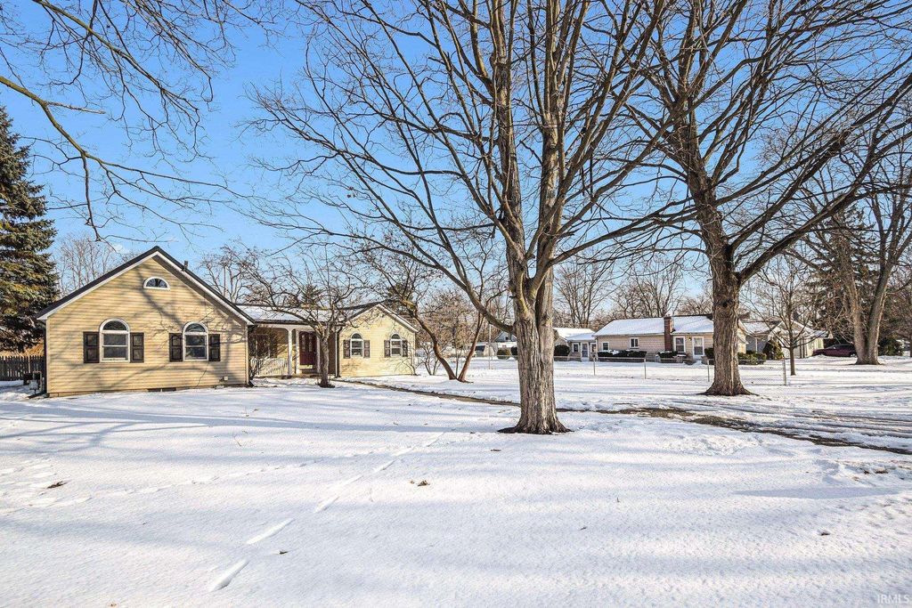 Photo of 1002 S 13th Street, Goshen, IN 46526 (MLS # 202604220)