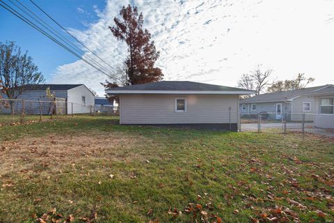 Tiny photo for 2211 N 24th Street, Lafayette, IN 47904 (MLS # 202546745)