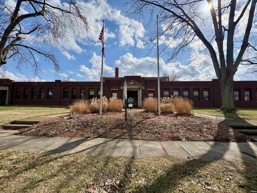 Photo of 519 Owen Street, Lafayette, IN 47905 (MLS # 202607556)