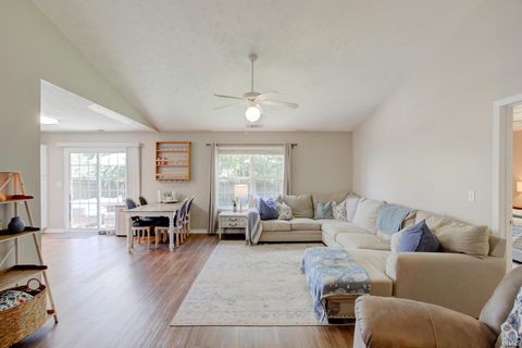 Tiny photo for 9940 Chatteris Road, Evansville, IN 47725 (MLS # 202618480)