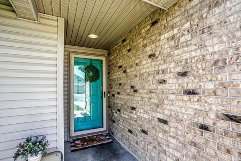 Tiny photo for 9940 Chatteris Road, Evansville, IN 47725 (MLS # 202618480)