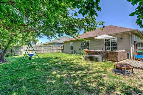 Tiny photo for 9940 Chatteris Road, Evansville, IN 47725 (MLS # 202618480)