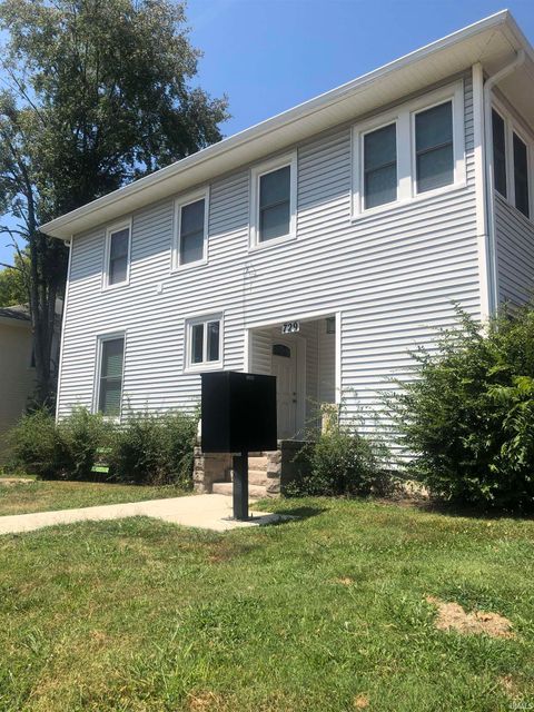 Photo of 729 E Hunter Avenue #3, Bloomington, IN 47401 (MLS # 202548192)