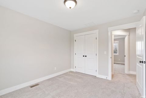 Tiny photo for 14981 Leo Creek Boulevard, Leo, IN 46765 (MLS # 202611975)