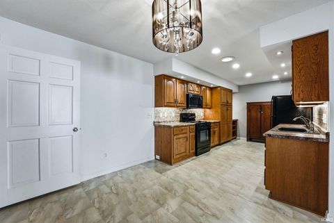 Tiny photo for 11612 Yellowstone Trail, Harlan, IN 46743 (MLS # 202611914)