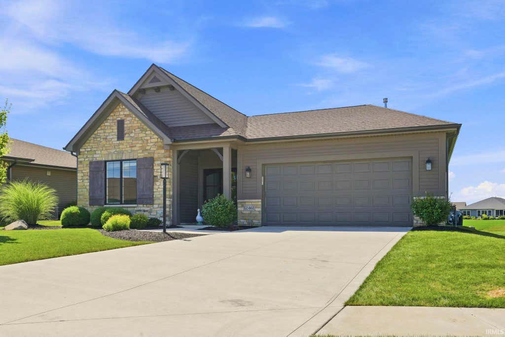 Photo of 12461 Bellino Crossing, Fort Wayne, IN 46818 (MLS # 202630723)