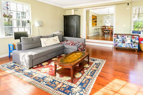 Tiny photo for 420 N Oak Street, Bloomington, IN 47404 (MLS # 202612943)