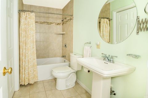 Tiny photo for 420 N Oak Street, Bloomington, IN 47404 (MLS # 202612943)