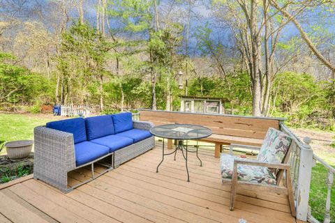 Tiny photo for 420 N Oak Street, Bloomington, IN 47404 (MLS # 202612943)