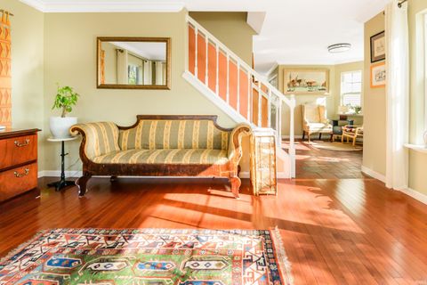 Tiny photo for 420 N Oak Street, Bloomington, IN 47404 (MLS # 202612943)