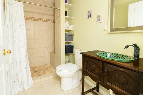 Tiny photo for 420 N Oak Street, Bloomington, IN 47404 (MLS # 202612943)