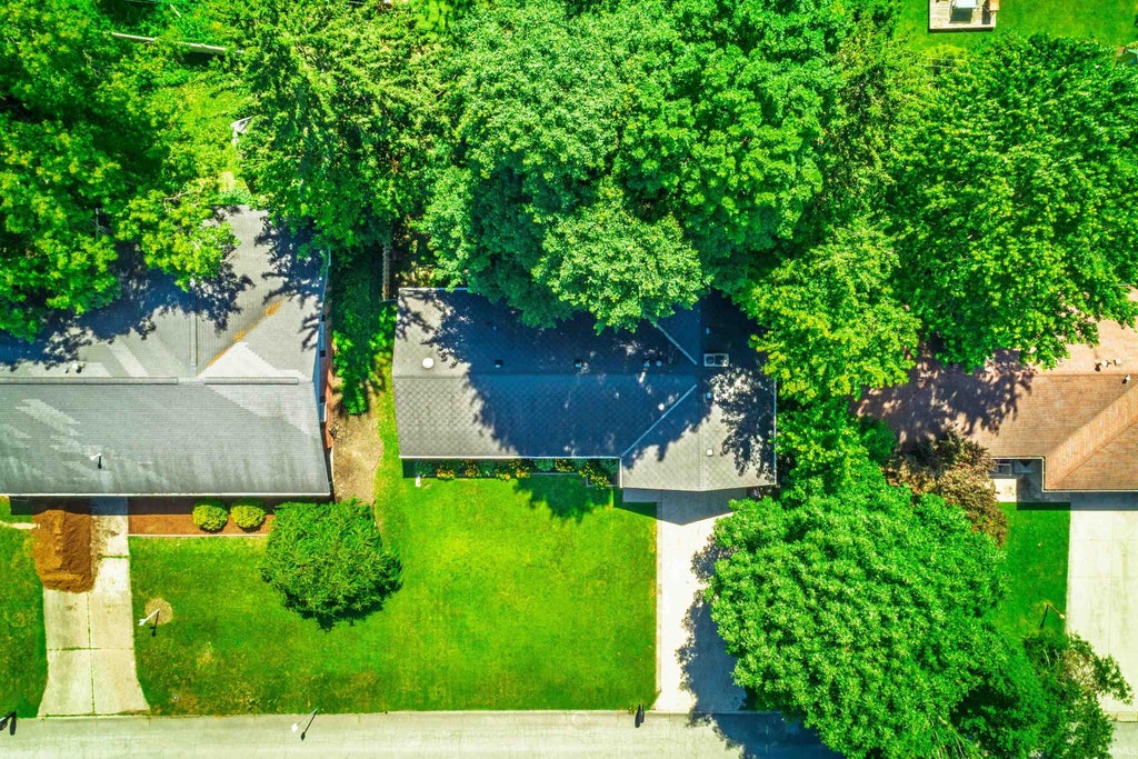 Photo of 1505 N Briar Road, Muncie, IN 47304 (MLS # 202623683)