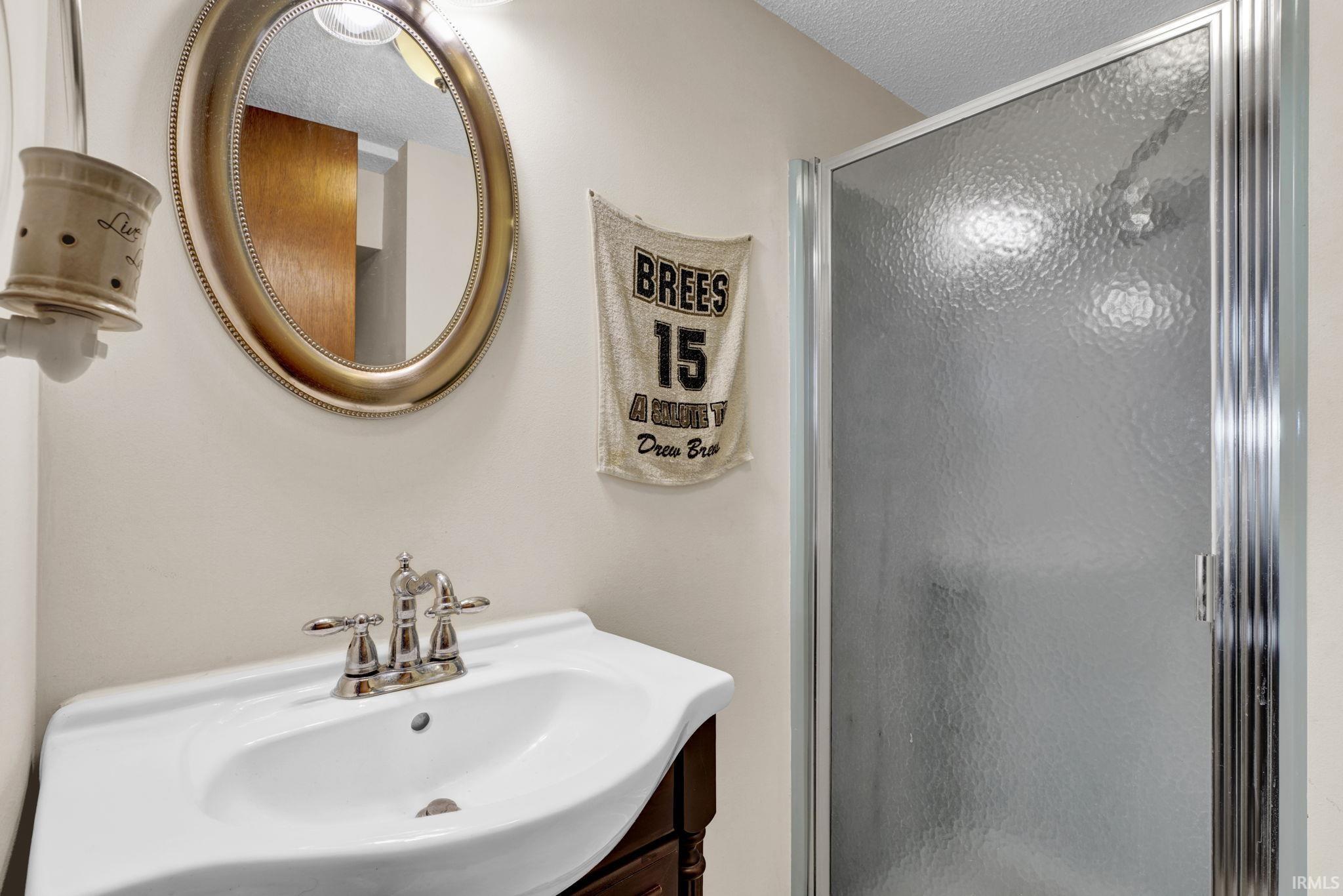 Poseyville, Indiana 47633, United States, 2 Bedrooms Bedrooms, ,2 BathroomsBathrooms,Residential,Active,230255