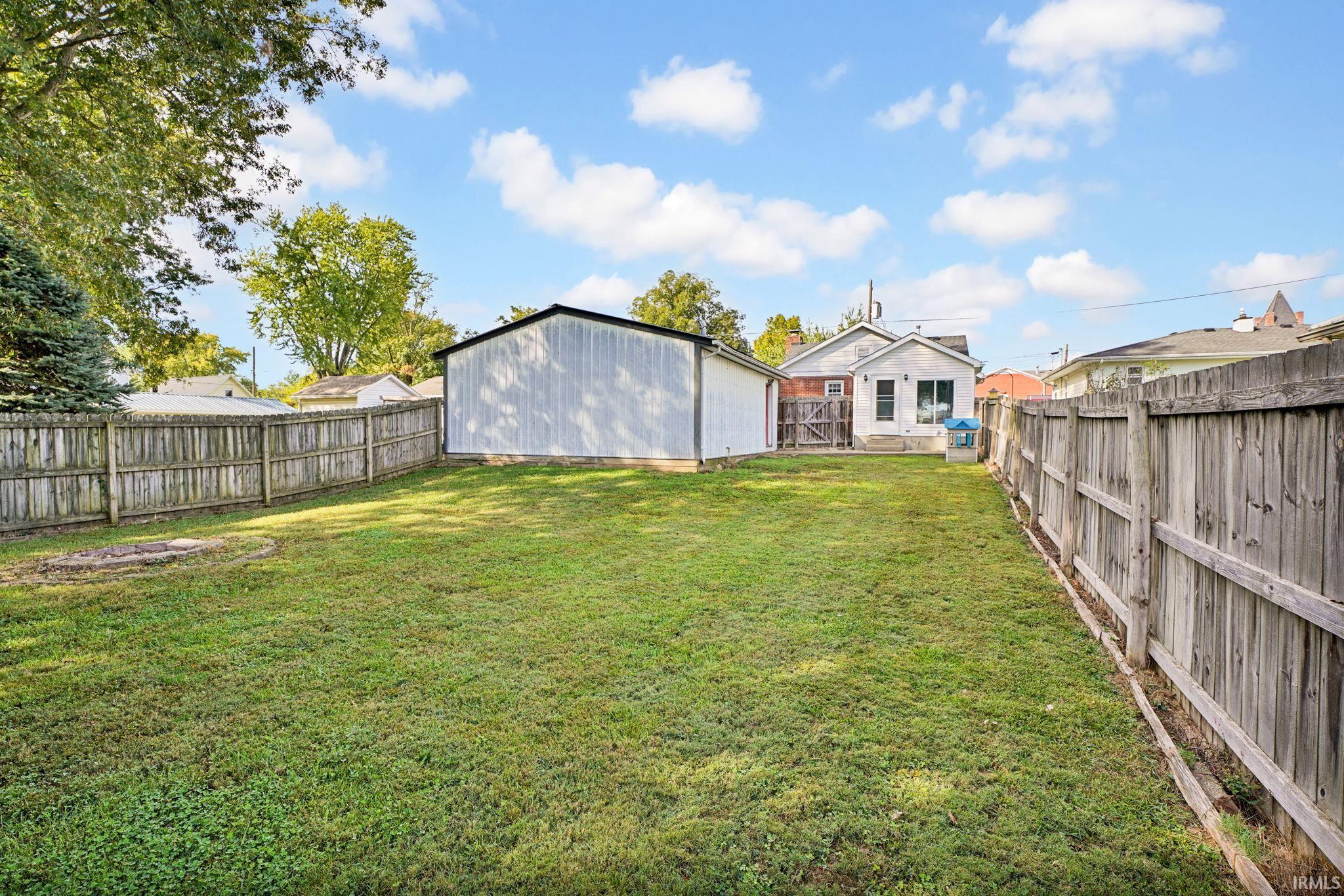 Poseyville, Indiana 47633, United States, 2 Bedrooms Bedrooms, ,2 BathroomsBathrooms,Residential,Active,230255