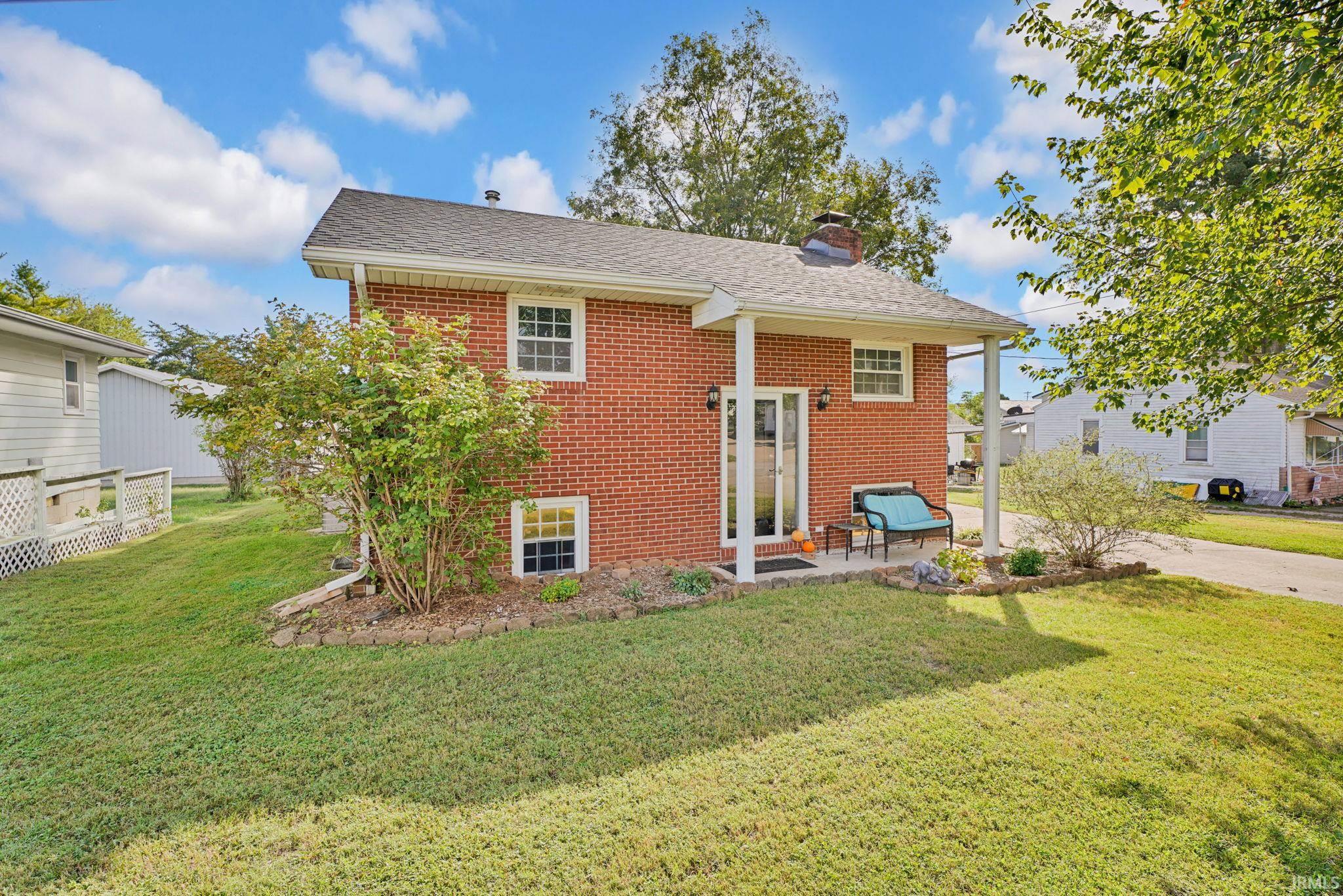 Poseyville, Indiana 47633, United States, 2 Bedrooms Bedrooms, ,2 BathroomsBathrooms,Residential,Active,230255