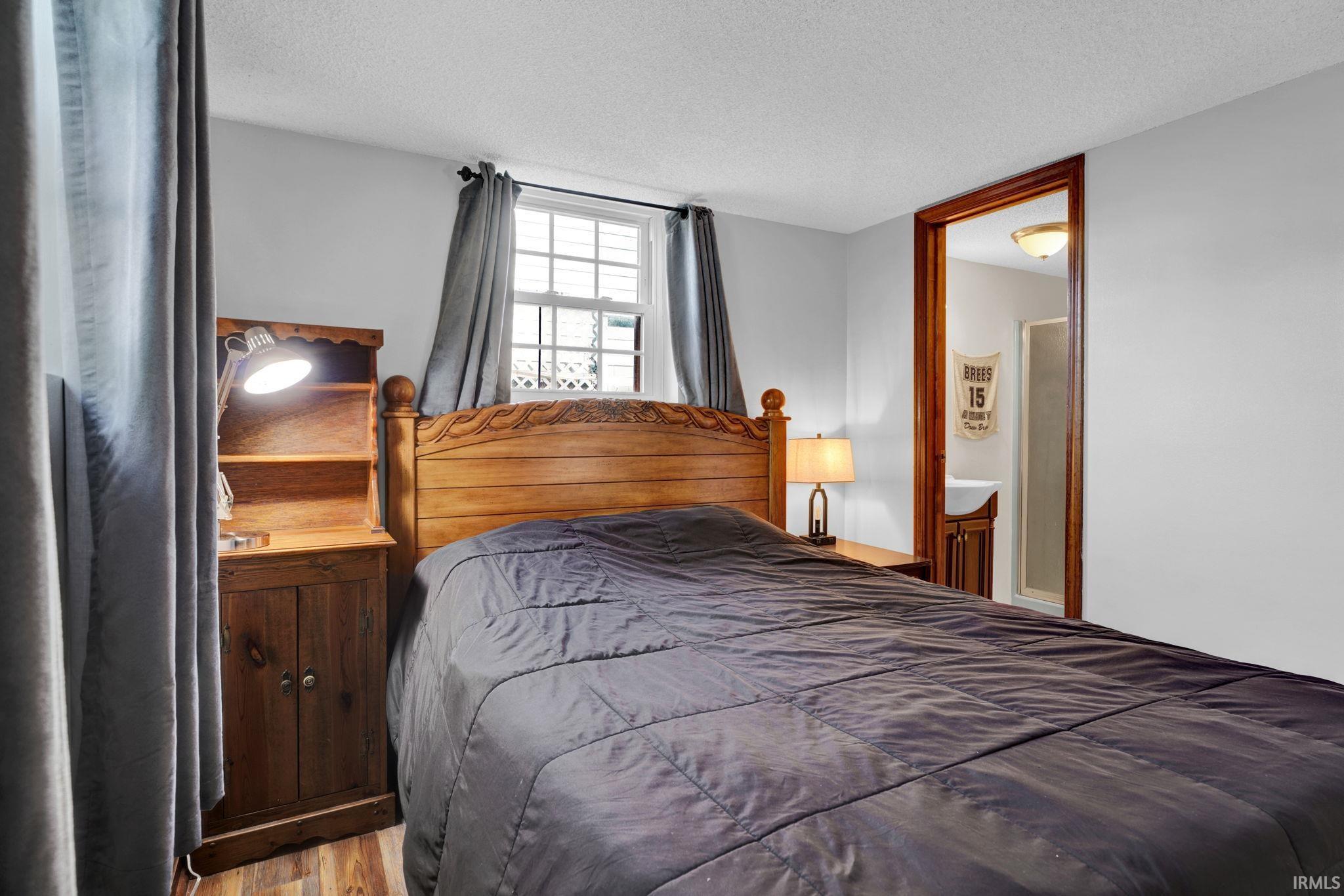 Poseyville, Indiana 47633, United States, 2 Bedrooms Bedrooms, ,2 BathroomsBathrooms,Residential,Active,230255