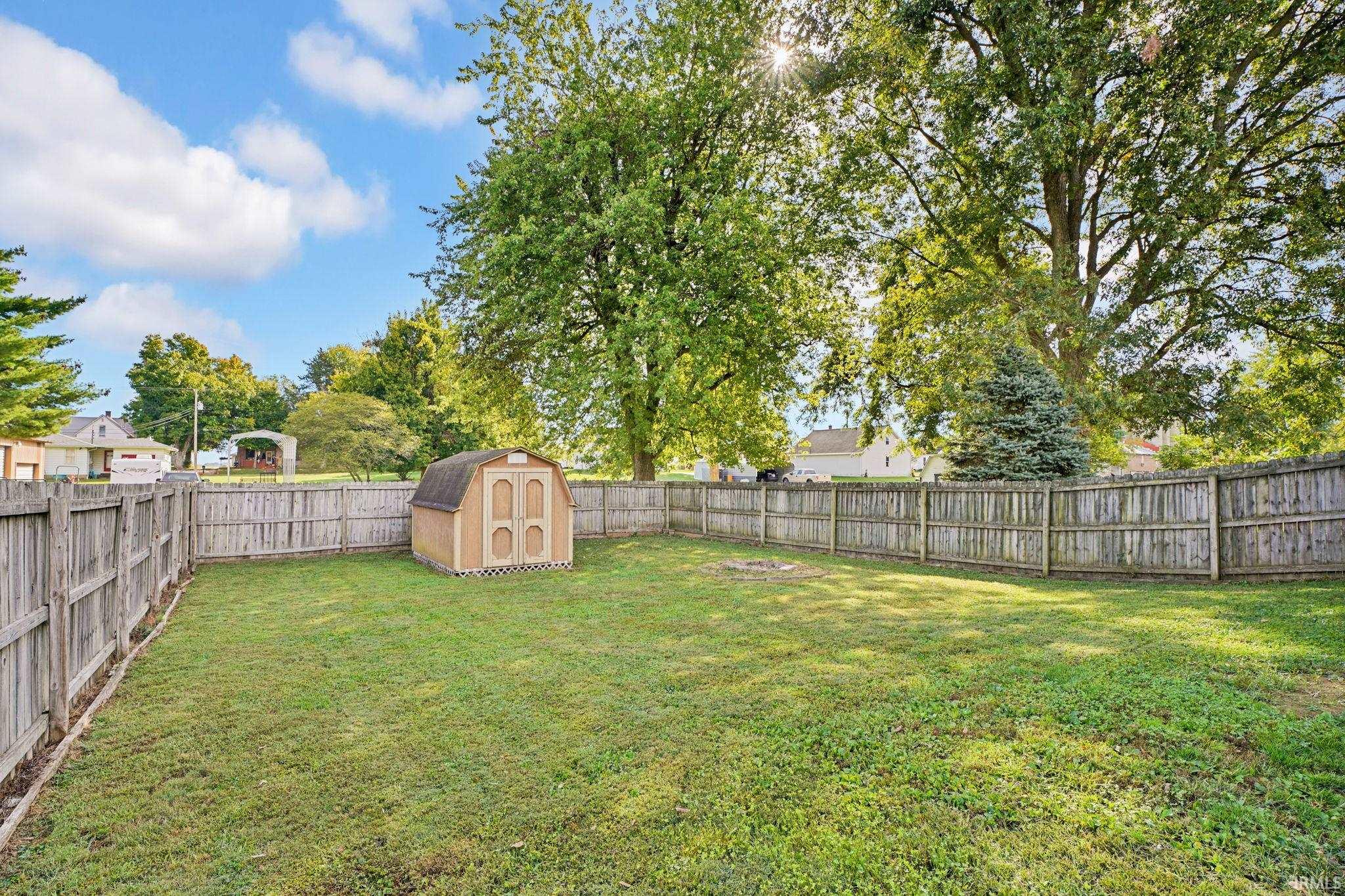 Poseyville, Indiana 47633, United States, 2 Bedrooms Bedrooms, ,2 BathroomsBathrooms,Residential,Active,230255