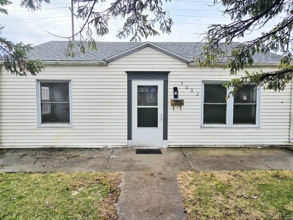 Photo of 3032 Mcdonald Street, Fort Wayne, IN 46803 (MLS # 202608096)