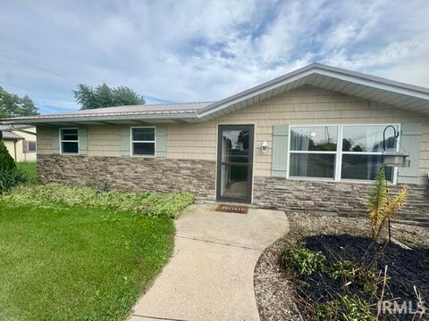 Tiny photo for 21724 N State Rd 101, Woodburn, IN 46797 (MLS # 202638690)