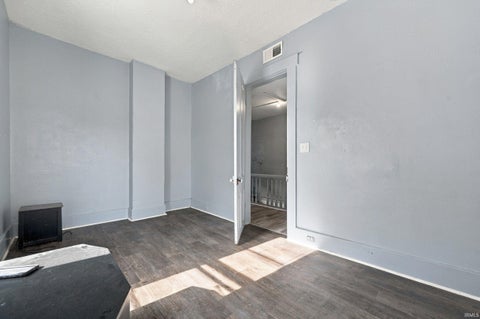 Tiny photo for 507 S Columbia Street, Union City, IN 47390 (MLS # 202644824)