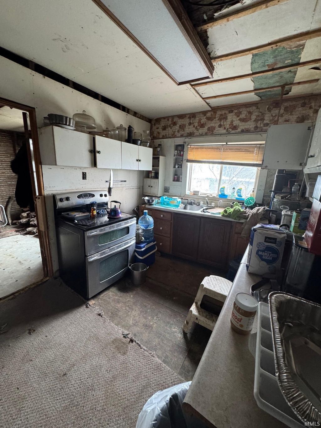 Photo of 806 E summit Street, Attica, IN 47918 (MLS # 202609411)