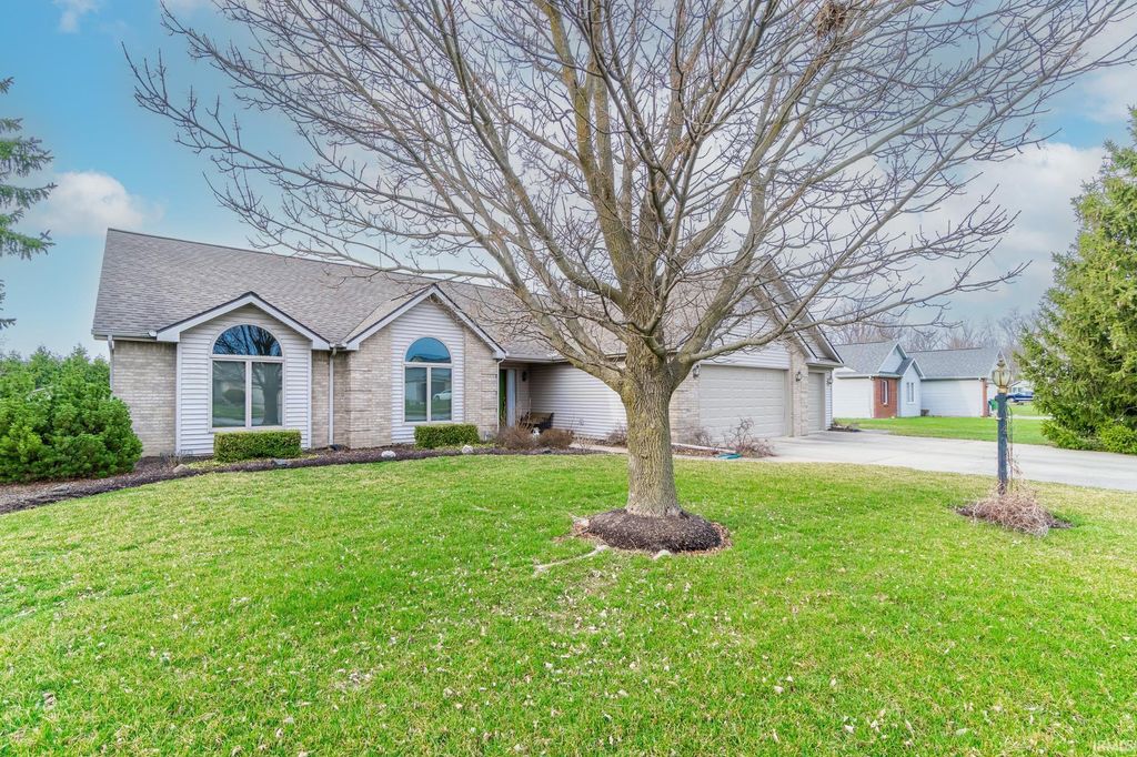 Photo of 7750 E G Antony Dr-92 Drive, Fort Wayne, IN 46818 (MLS # 202609361)