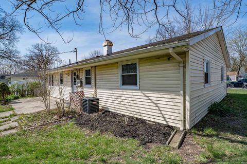 Tiny photo for 3234 Varsity Lane, Fort Wayne, IN 46805 (MLS # 202612316)