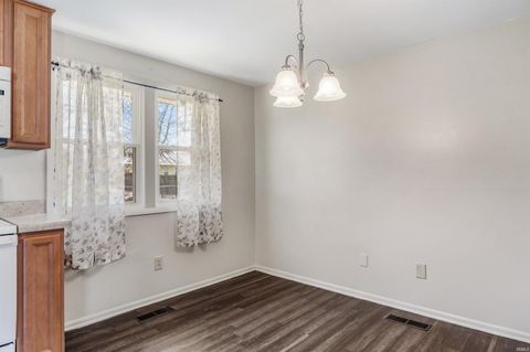 Tiny photo for 3234 Varsity Lane, Fort Wayne, IN 46805 (MLS # 202612316)