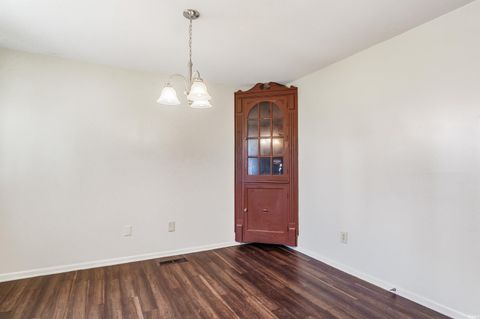 Tiny photo for 3234 Varsity Lane, Fort Wayne, IN 46805 (MLS # 202612316)