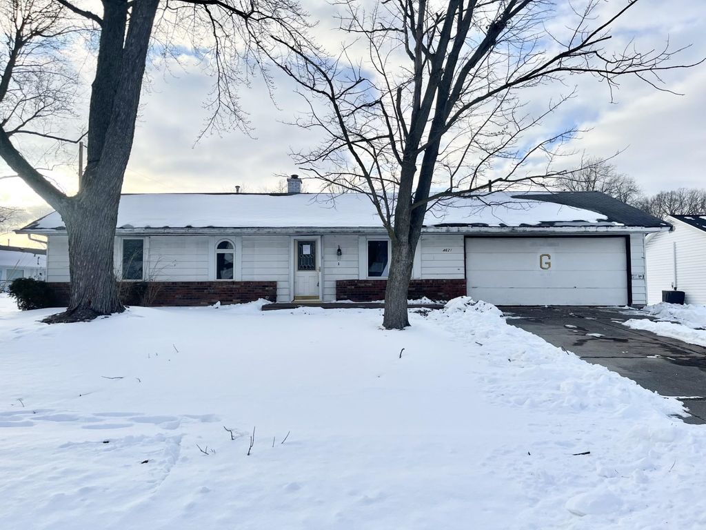 Photo of 4621 Dutchess Lane, Fort Wayne, IN 46835 (MLS # 202603791)