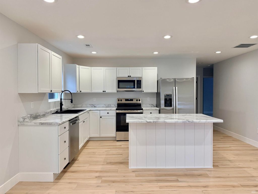 Photo of 579 NW 3rd Street, Linton, IN 47441 (MLS # 202543432)