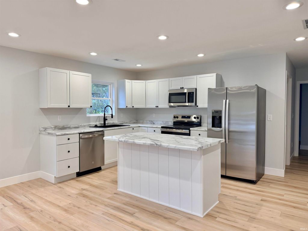 Photo of 579 NW 3rd Street, Linton, IN 47441 (MLS # 202543432)