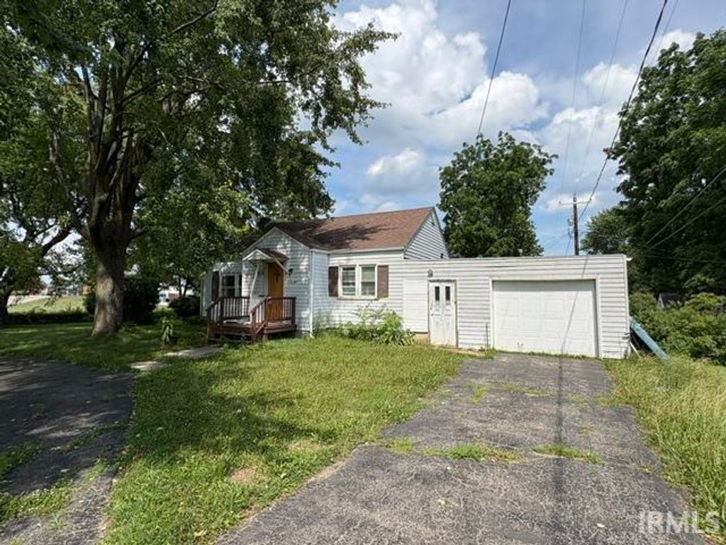 Photo of 3718 N Miami Avenue, Muncie, IN 47303 (MLS # 202628239)
