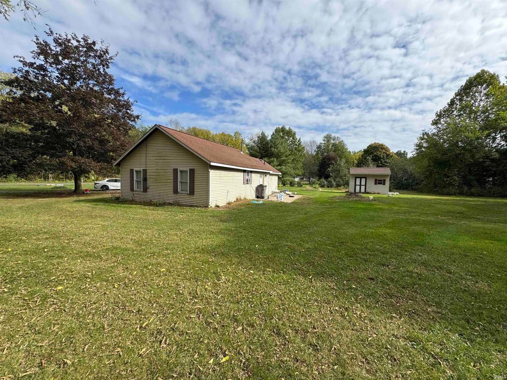 Photo of 30228 W County Road 22 Road, Elkhart, IN 46517 (MLS # 202544675)