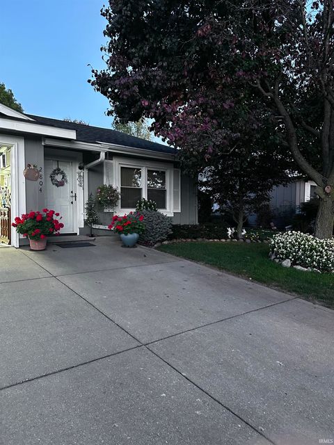 Photo of 2804 ROCKFORD CT SO Circle #2804, Kokomo, IN 46902 (MLS # 202542385)