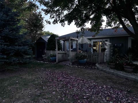Tiny photo for 2804 ROCKFORD CT SO Circle #2804, Kokomo, IN 46902 (MLS # 202542385)
